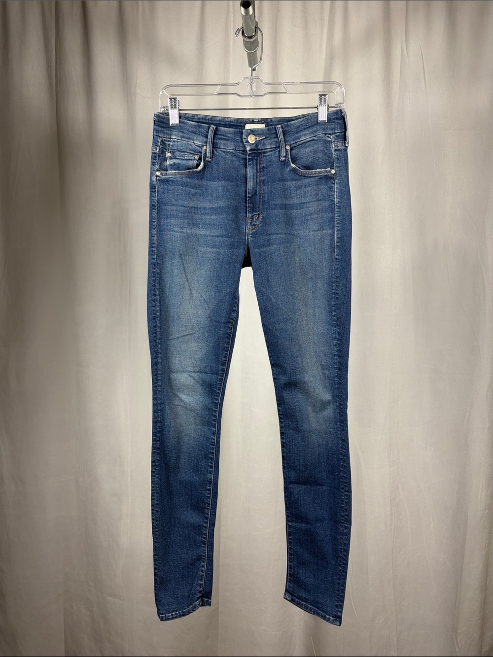 Mother The Looker Skinny Jeans in Turn of Tide. - Picture 4 of 14